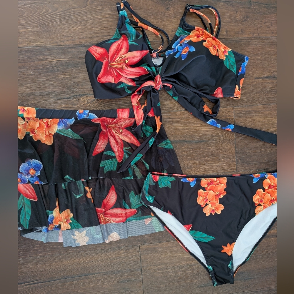 Floral Bikini Set with Swim Skirt – Women’s 3XL